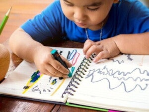 Panduan Parenting Anak: 10 Tips Mendidik Anak Menjadi Kreatif Panduan Parenting Anak: 10 Tips Mendidik Anak Menjadi Kreatif