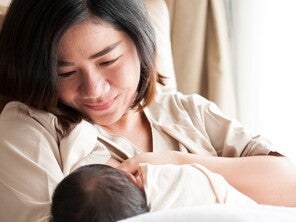 Cara Menyusui yang Benar saat Bayi Mengalami Growth Spurt Cara Menyusui yang Benar saat Bayi Mengalami Growth Spurt