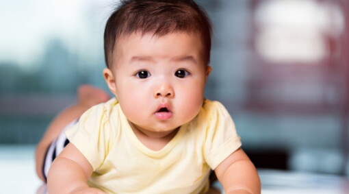 Usia Berapa Bayi Bisa Melihat? Ini Tahapan yang Perlu Diperhatikan