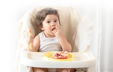 Makanan sehat pendamping ASI untuk bayi.