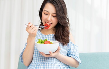 Mitos vs. Fakta_ Apa Saja Pantangan Makanan untuk Ibu Menyusui_ (Thumbnail).jpg