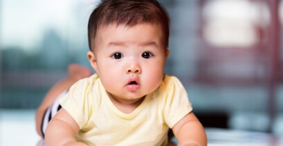 Usia Berapa Bayi Bisa Melihat? Ini Tahapan yang Perlu Diperhatikan