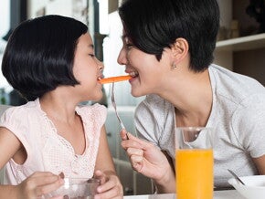 Nutrisi & Stimulasi Dukung Anak Pintar ? Ini Alasannya