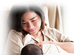 Posisi Menyusui Posisi Menyusui