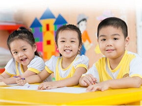 Ciri-Ciri Perkembangan Akal, Fisik, Sosial Anak Usia 4 Tahun