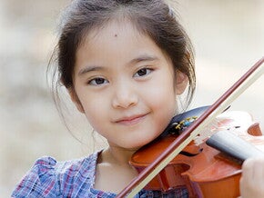 Si Kecil dan Musik: Manfaat Musik dalam Perkembangan Anak