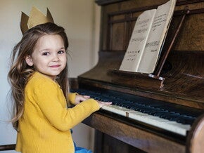 Manfaat belajar Musik untuk Perkembangan Otak Anak