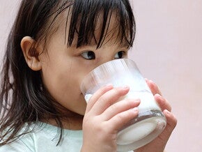 Yuk Ketahui Kandungan Nutrisi dalam Susu Anak 3 Tahun untuk Optimalkan Kecerdasan Otaknya (Thumbnail).jpg
