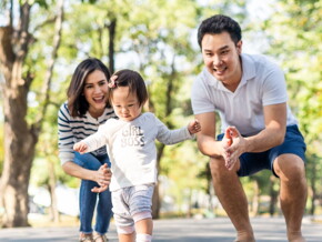 Cara Stimulasi Agar Anak Cepat Belajar Jalan.jpg