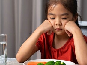 5 Ciri Anak Kekurangan Zat Besi dan Sumber Makanannya