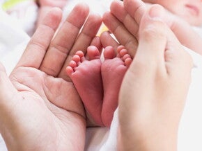 Tips Merawat Bayi Prematur yang Lahir di Usia 8 Bulan Kehamila.jpg