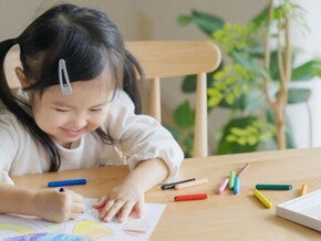 Cara Alami Membuat Otak Anak Cerdas: Tips untuk Mam dan Pap