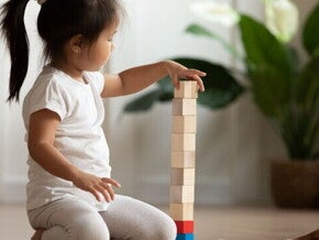 Tanda-tanda Anak Pintar Sejak Kecil: Kenali dan Kembangkan Potensinya, Mam!