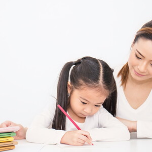 Kenali Tahapan Perkembangan Bahasa Anak Usia Dini