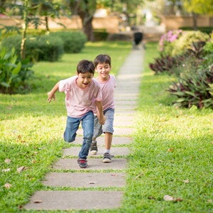 Apa Saja Faktor yang Mempengaruhi Perkembangan Anak, Simak Penjelasannya! Apa Saja Faktor yang Mempengaruhi Perkembangan Anak, Simak Penjelasannya!