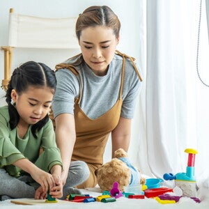Panduan Stimulasi Tumbuh Kembang Anak Usia 1-3 Tahun Panduan Stimulasi Tumbuh Kembang Anak Usia 1-3 Tahun
