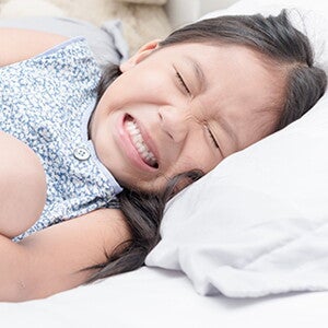 Penyebab dan Cara Mengatasi Sakit Perut Pada Anak (Thumbnail).jpg Penyebab dan Cara Mengatasi Sakit Perut Pada Anak (Thumbnail).jpg