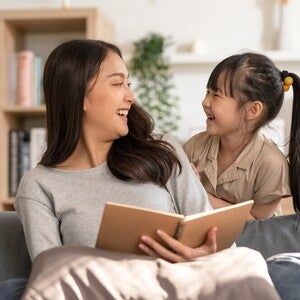 10 Manfaat Membaca Buku untuk Anak Berdasarkan Penelitian