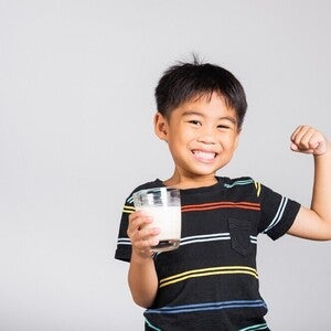 Nutrisi Susu untuk Daya Tahan Tubuh Anak yang Perlu Diperhatikan