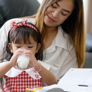 Cara Menjadi Anak Pintar_ Peran Genetik, Nutrisi, dan Stimulasi Belajar