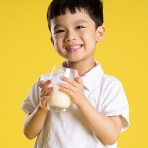 Manfaat Susu yang Mengandung Zat Besi bagi Perkembangan Si Kecil 