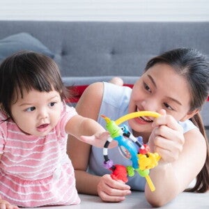 Stimulasi untuk Bantu Optimalkan Perkembangan Bayi 9 Bulan Stimulasi untuk Bantu Optimalkan Perkembangan Bayi 9 Bulan