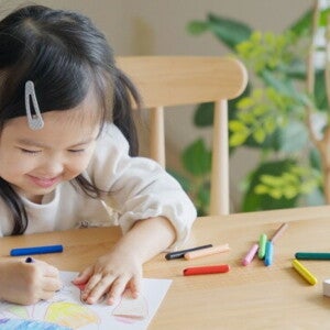 Cara Alami Membuat Otak Anak Cerdas: Tips untuk Mam dan Pap