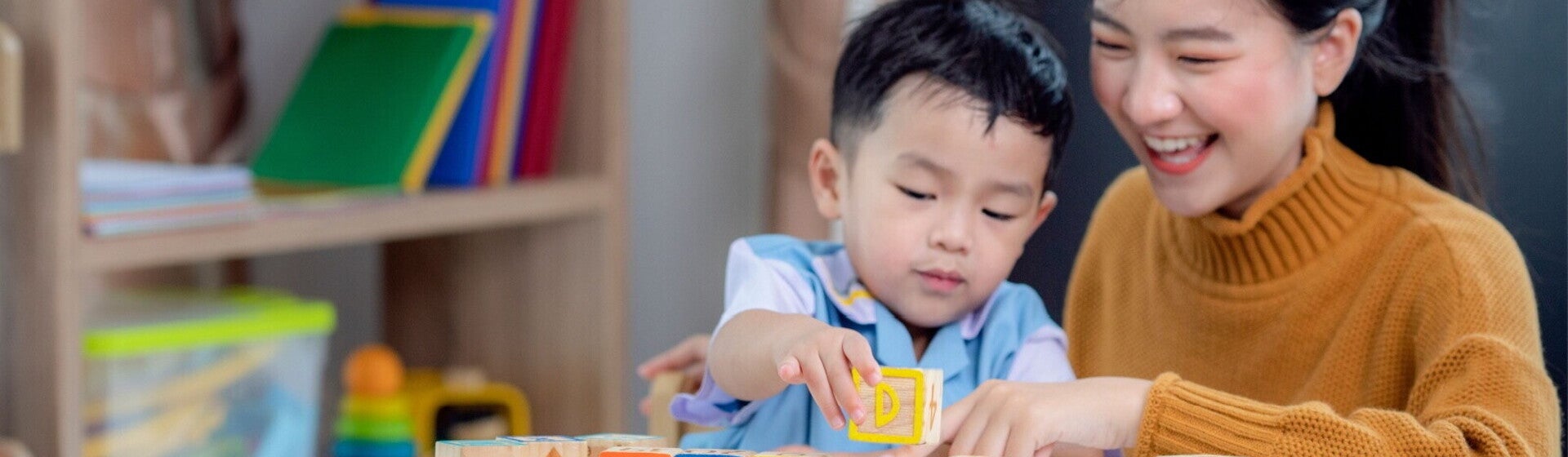 Permainan Kreatif untuk Mengenal Huruf Abjad Bersama Si Kecil