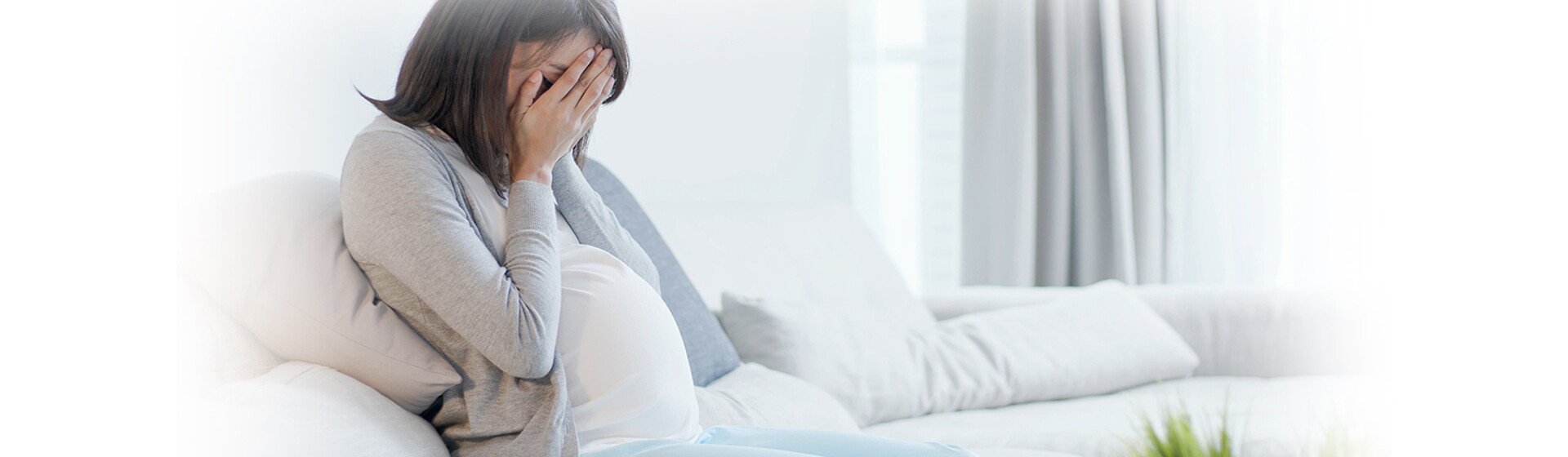 5 Cara Kendalikan Emosi Saat Hamil 5 Cara Kendalikan Emosi Saat Hamil