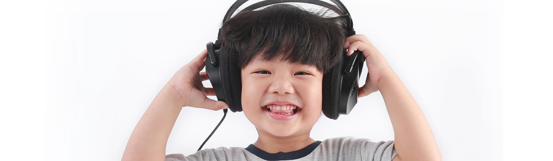 Mendengarkan Musik Bisa Tingkatkan Kehebatan Si Kecil, Lho!