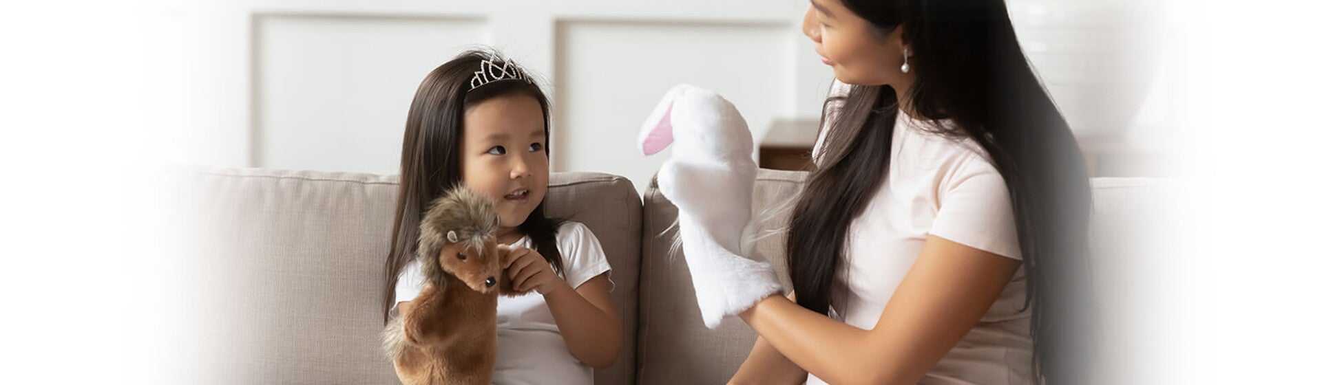 Melatih Pengembangan Bahasa Si Kecil Melatih Pengembangan Bahasa Si Kecil