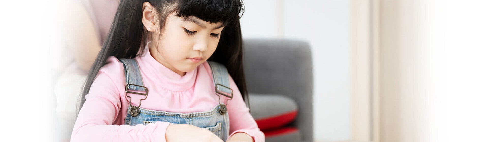 Si Kecil Makin Pintar dengan Bermain Puzzle Si Kecil Makin Pintar dengan Bermain Puzzle