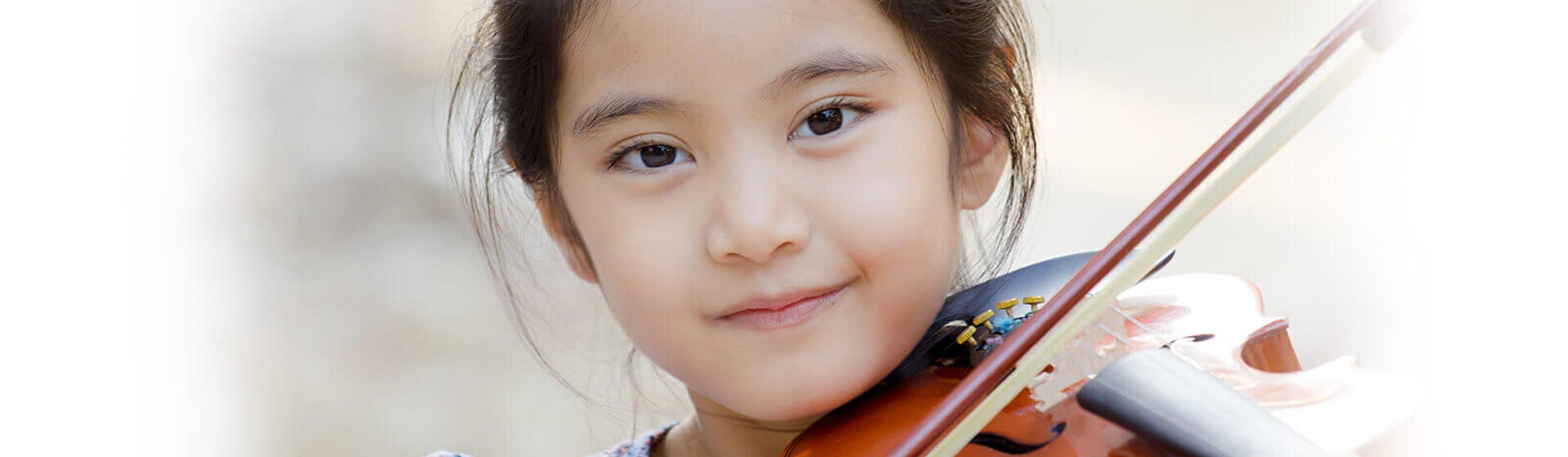 Si Kecil dan Musik: Manfaat Musik dalam Perkembangan Anak Si Kecil dan Musik: Manfaat Musik dalam Perkembangan Anak