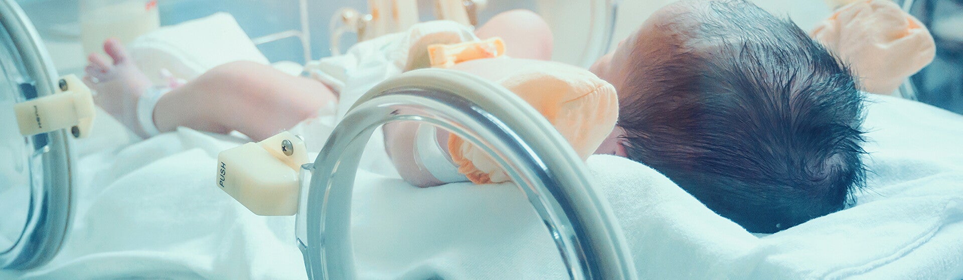 Perlukah Memberikan Vitamin Penambah Berat Badan untuk Bayi Prematur_ Simak Dulu Penjelasan Ini!_.jpg Perlukah Memberikan Vitamin Penambah Berat Badan untuk Bayi Prematur_ Simak Dulu Penjelasan Ini!_.jpg